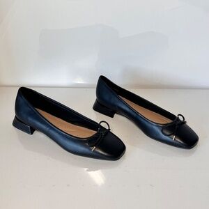 Clarks Ubree15 Step Leather Slip-On Flat